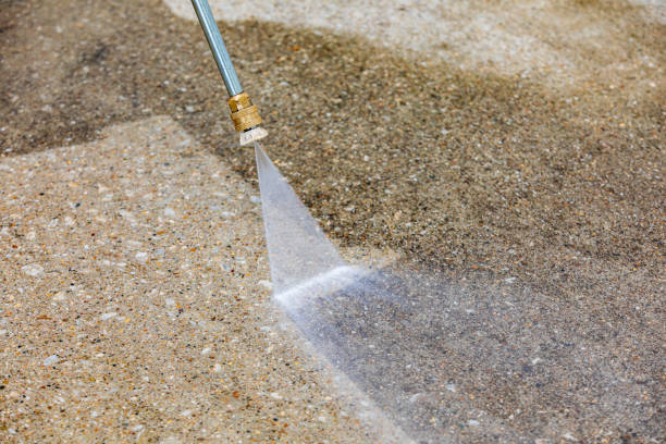 Best Pool Deck Cleaning  in Columbiana, AL